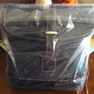 Dooney and Bourke crossbody bag